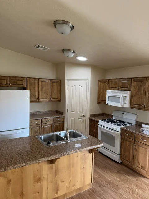 Clean Queens cleaning job in Southern Utah
