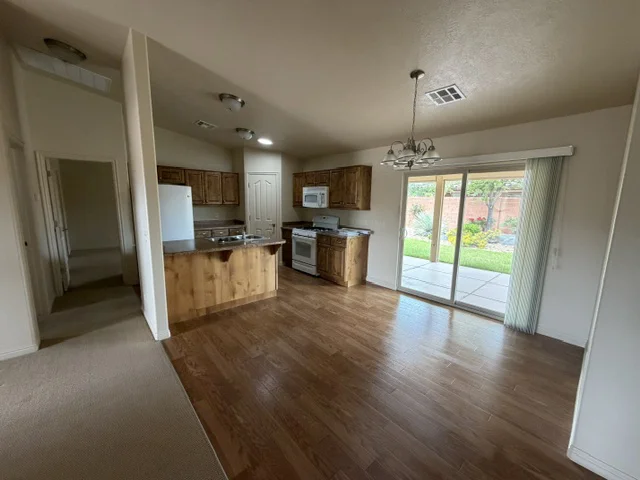 Clean Queens cleaning job in Southern Utah